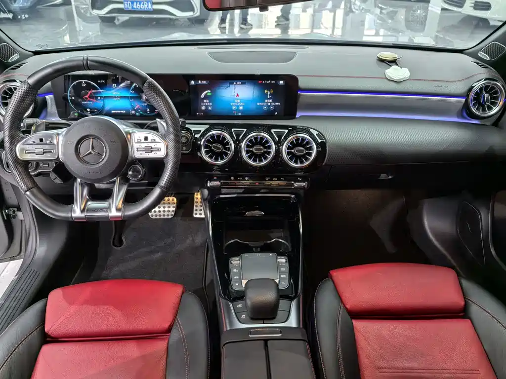 Mercedes-Benz A-Class AMG — фото 4
