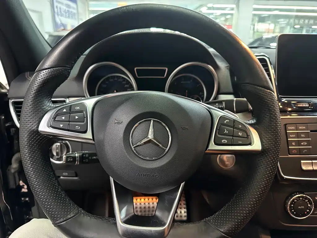Mercedes-Benz GLE AMG — фото 8