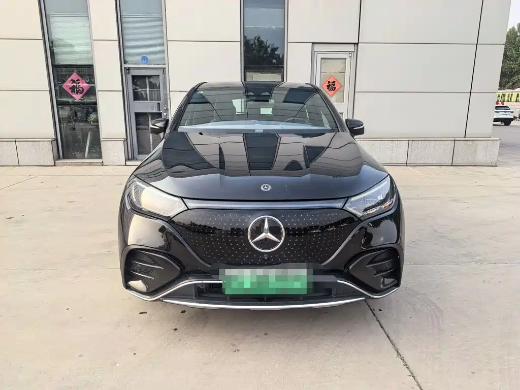 Mercedes-Benz EQE SUV — фото 2