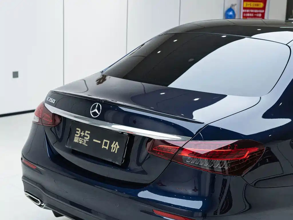 Mercedes-Benz E-Class (Import) — фото 4