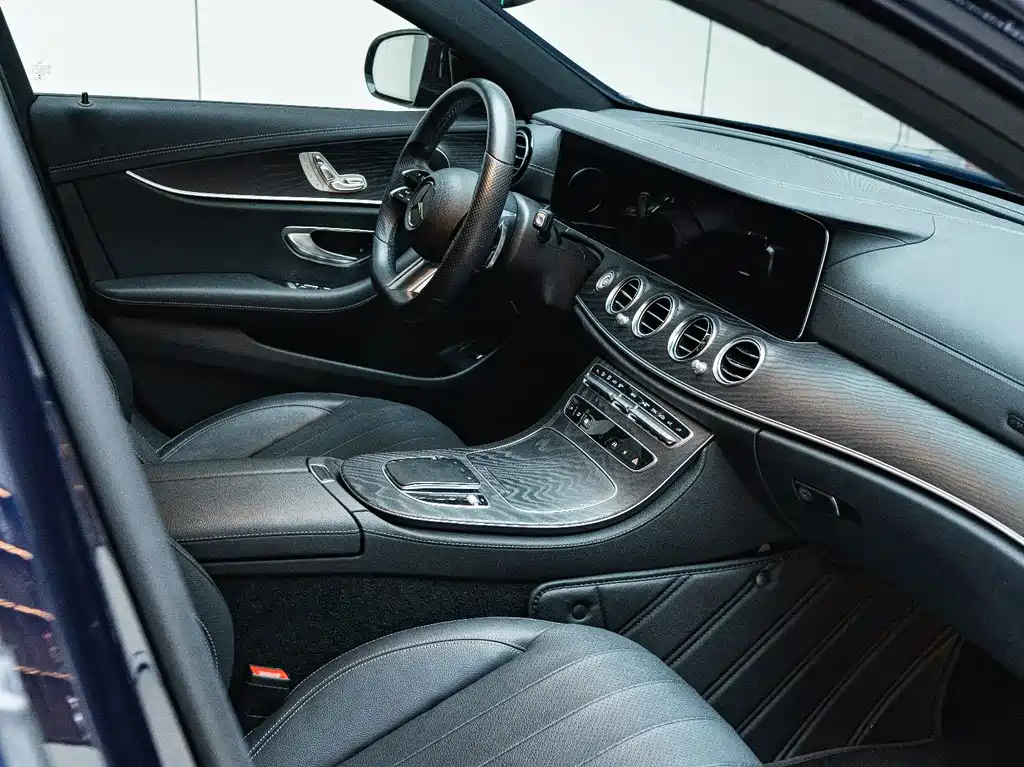 Mercedes-Benz E-Class (Import) — фото 5