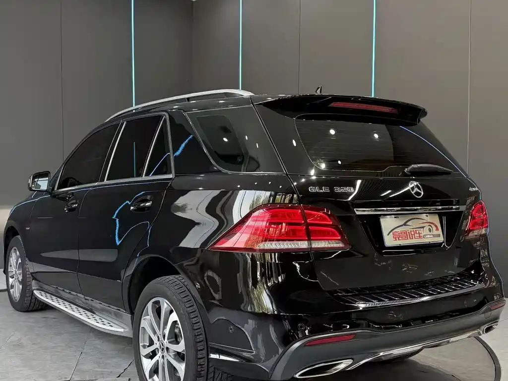Mercedes-Benz GLE (Import) — фото 8