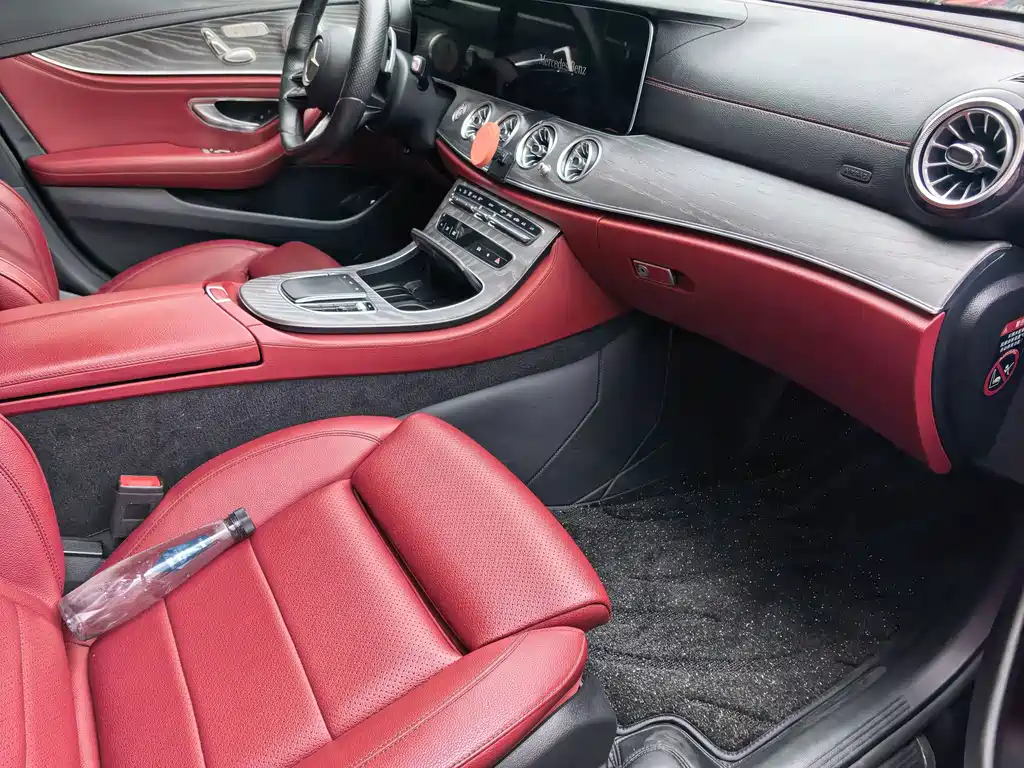 Mercedes-Benz E-Class — фото 10
