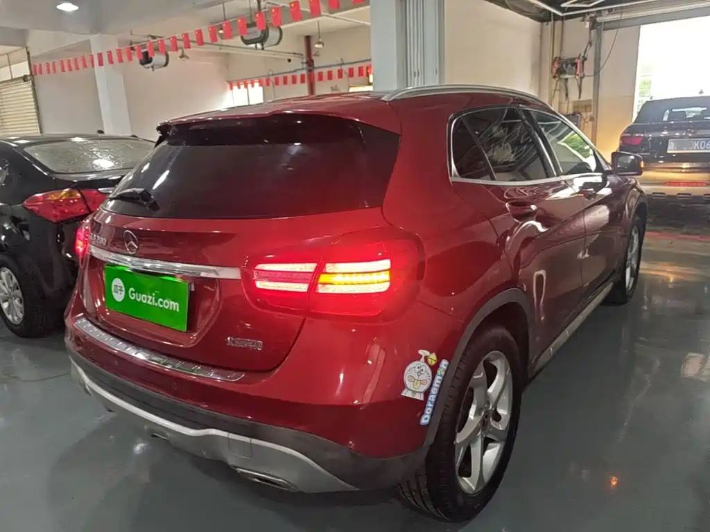 Mercedes-Benz GLA — фото 7
