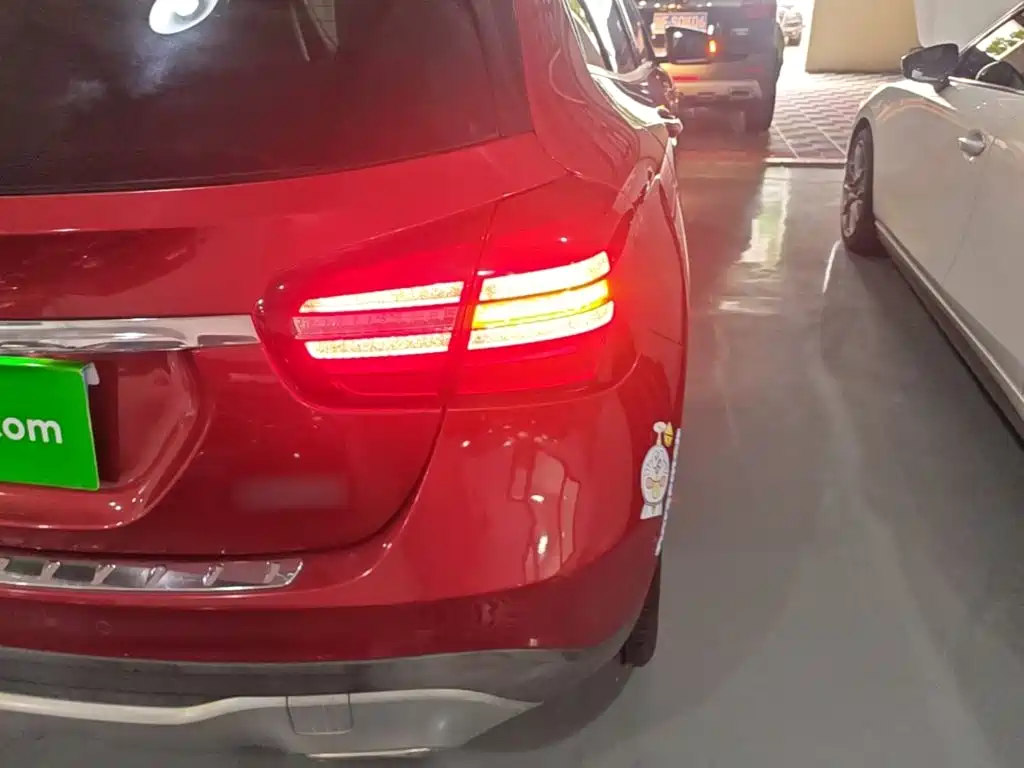 Mercedes-Benz GLA — фото 8