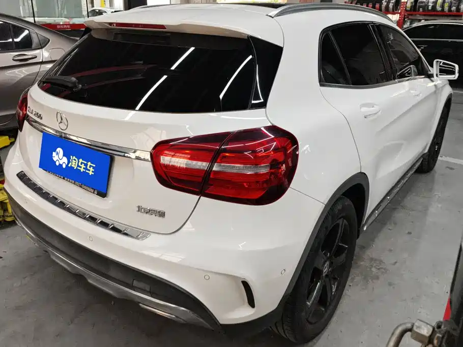 Mercedes-Benz GLA — фото 3