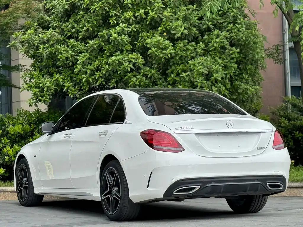 Mercedes-Benz C-Class — фото 11