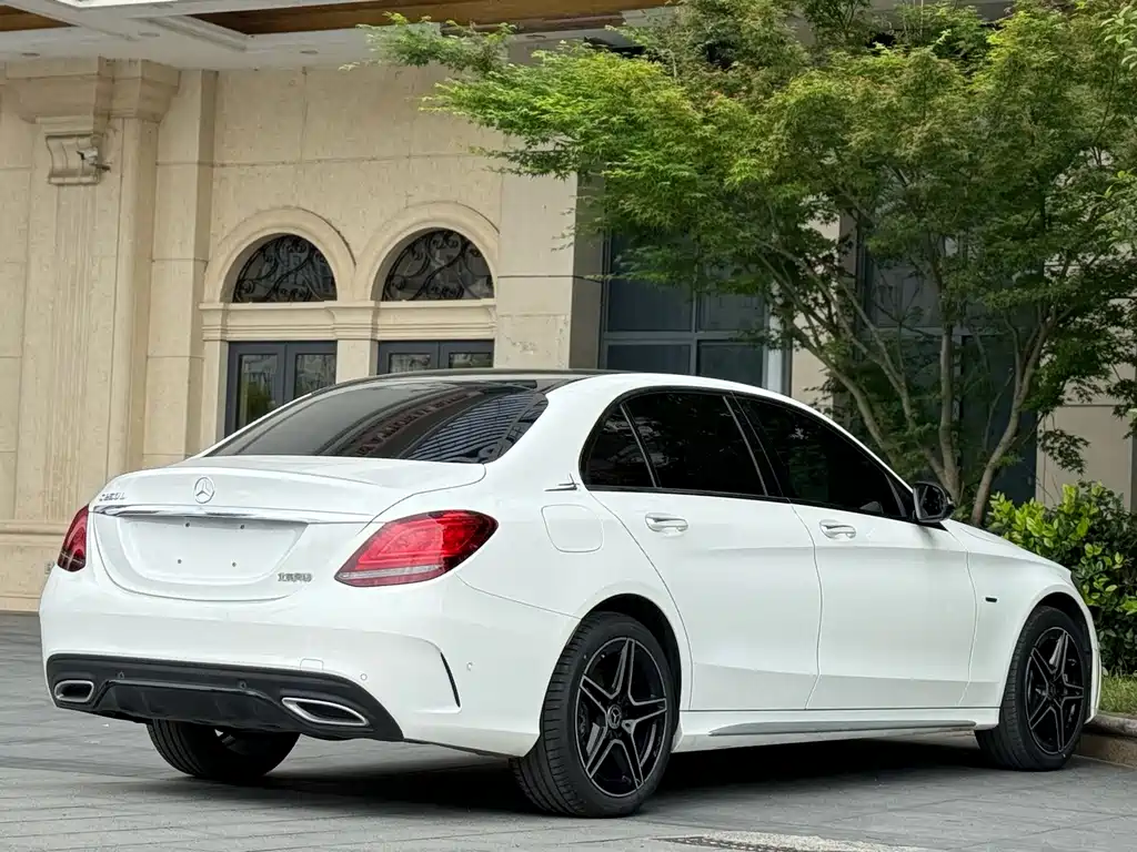 Mercedes-Benz C-Class — фото 10