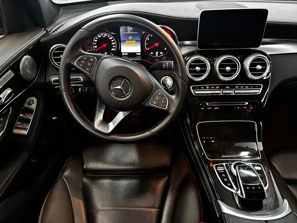 Mercedes-Benz GLC — фото 9