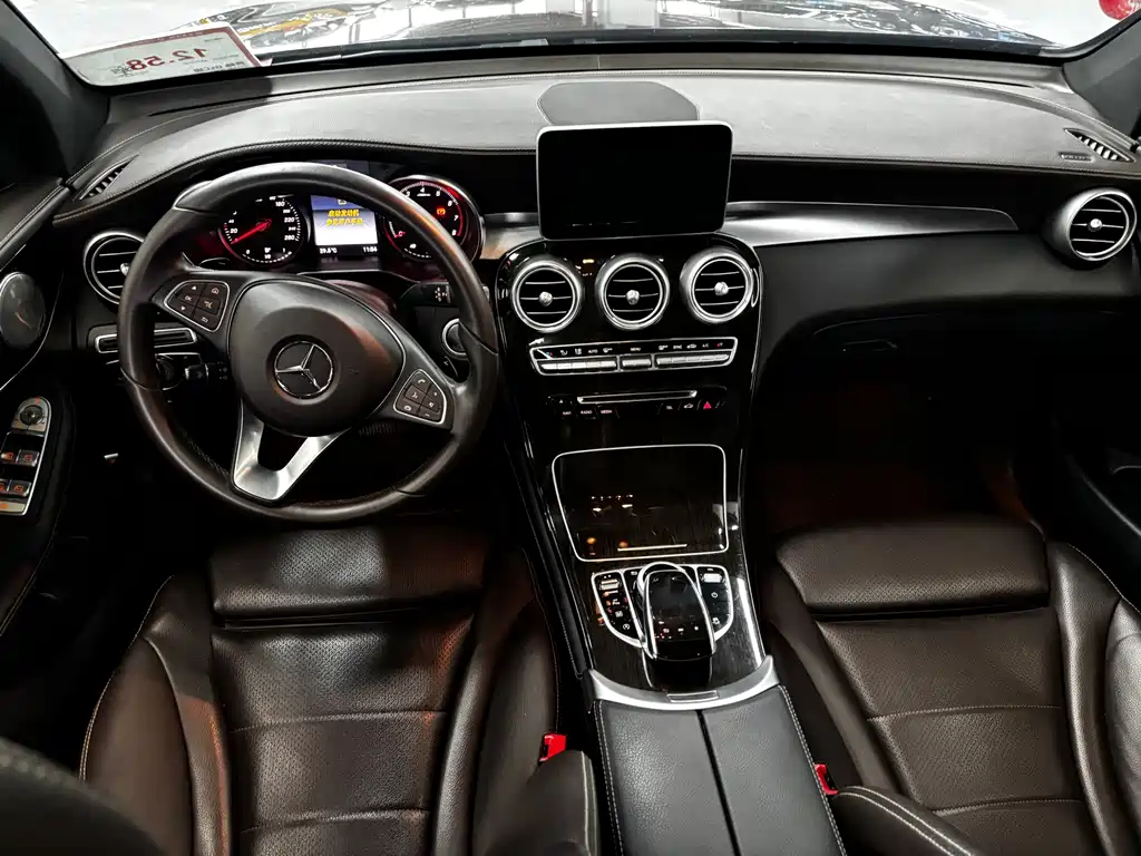 Mercedes-Benz GLC — фото 10