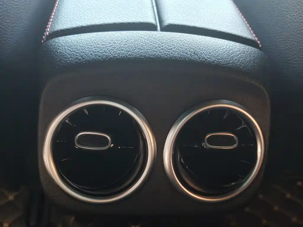 Mercedes-Benz A-Class — фото 10