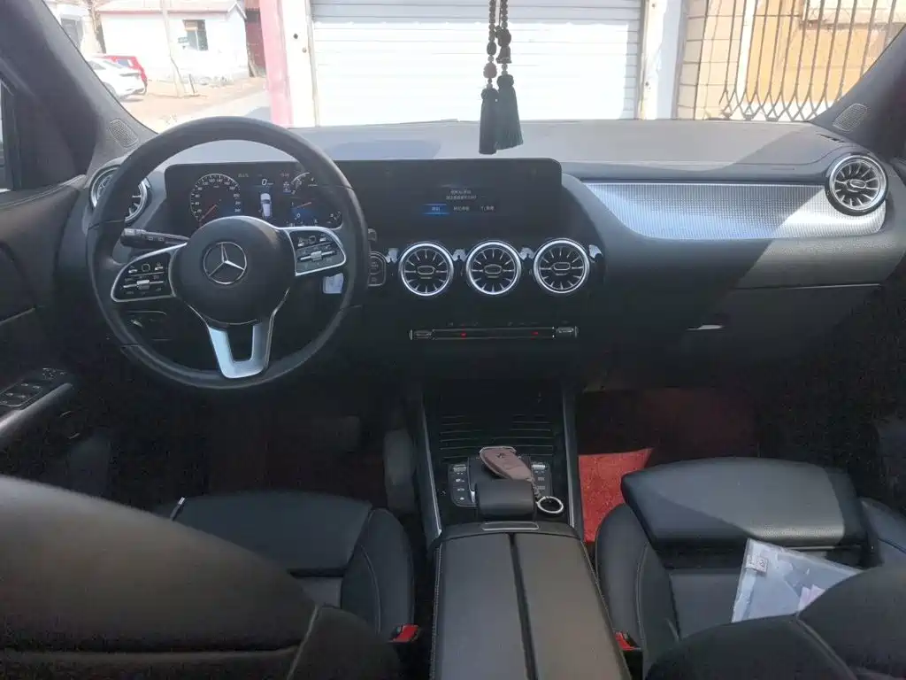 Mercedes-Benz GLA — фото 5