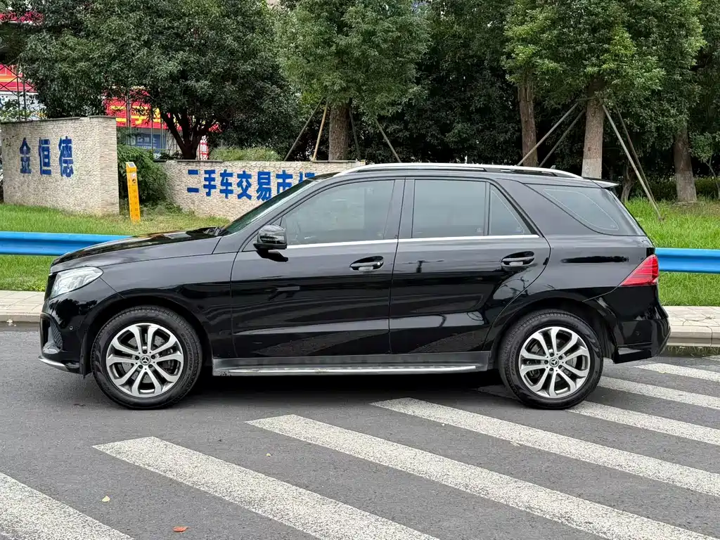 Mercedes-Benz GLE (Import) — фото 3
