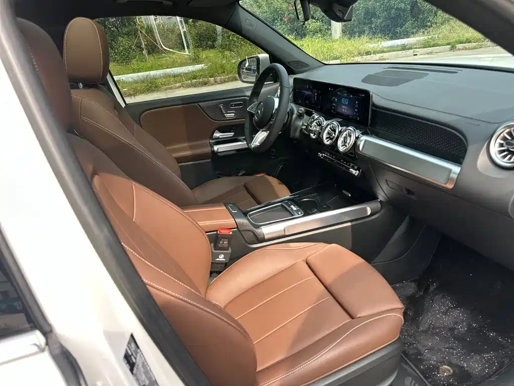 Mercedes-Benz EQB — фото 17
