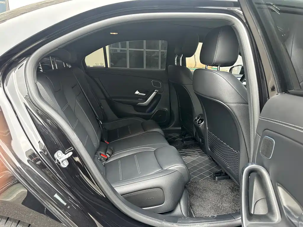 Mercedes-Benz A-Class AMG — фото 10