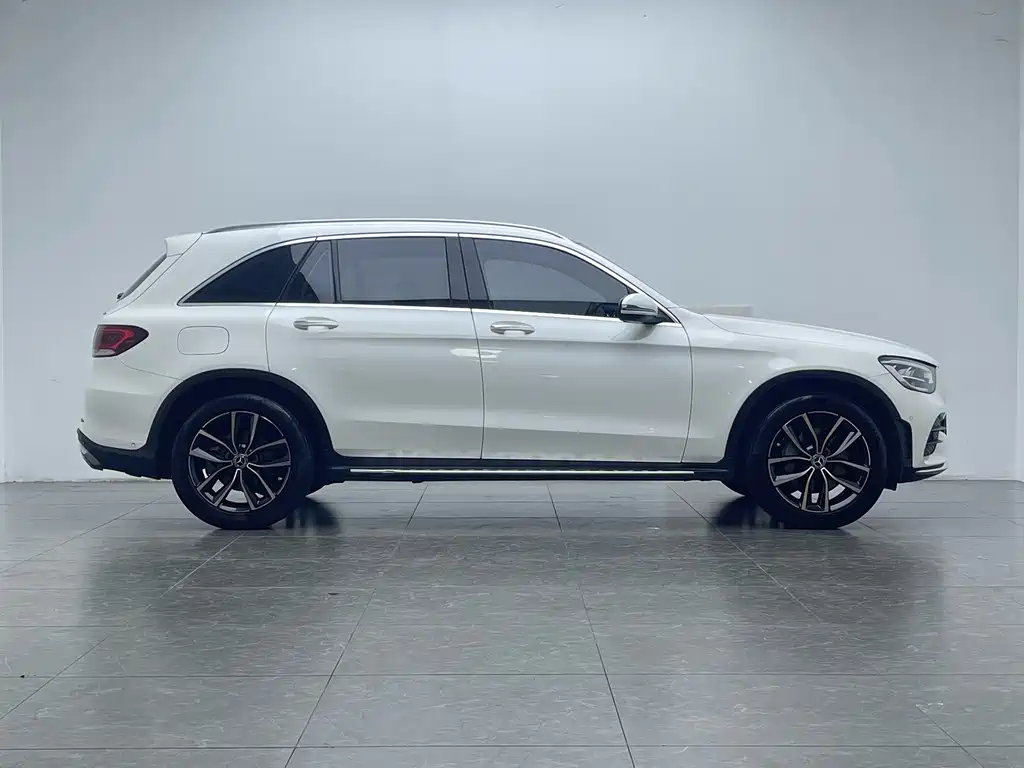 Mercedes-Benz GLC — фото 9