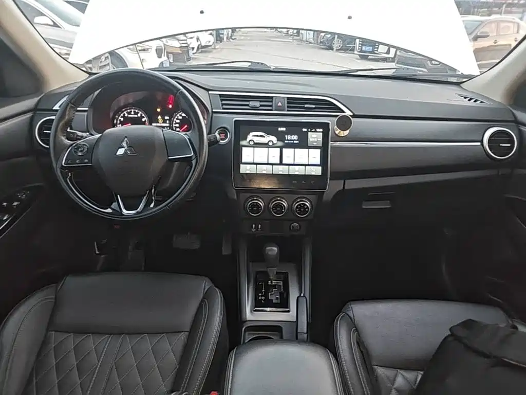 Mitsubishi ASX — фото 10