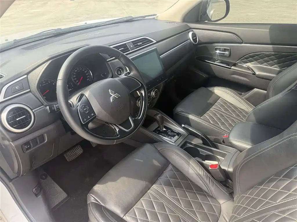 Mitsubishi ASX — фото 4