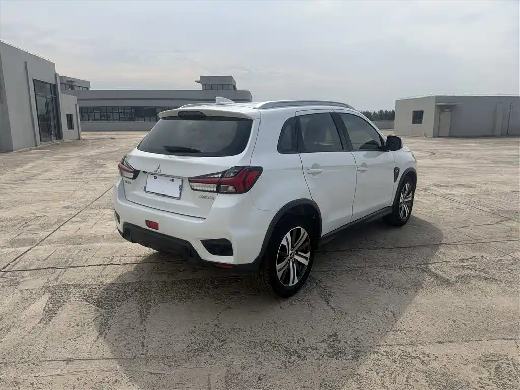 Mitsubishi ASX — фото 8