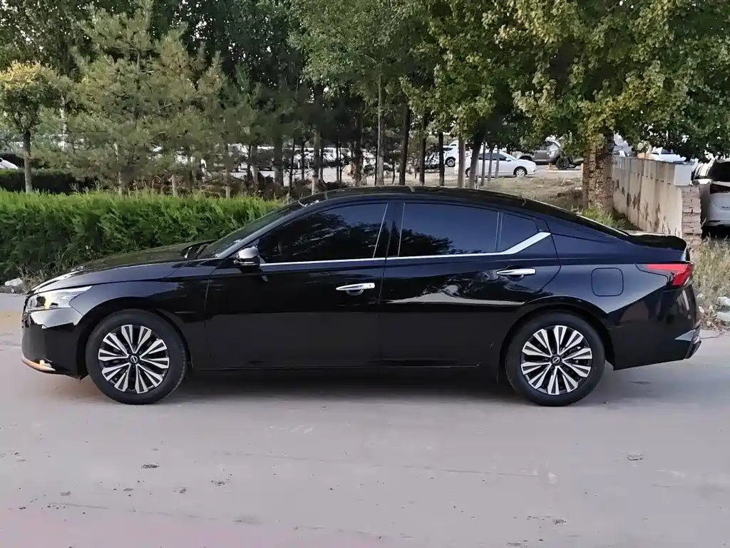 Nissan Teana — фото 4