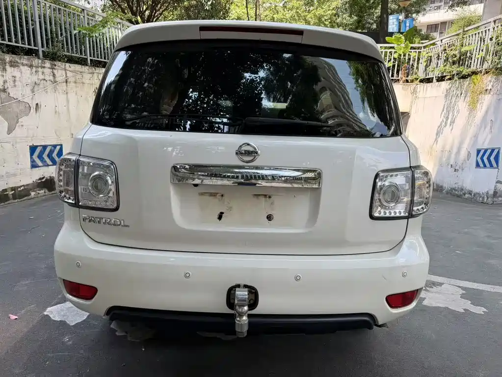 Nissan Patrol — фото 18