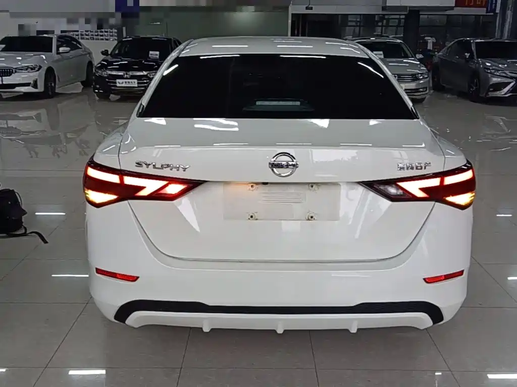 Nissan Sylphy — фото 6