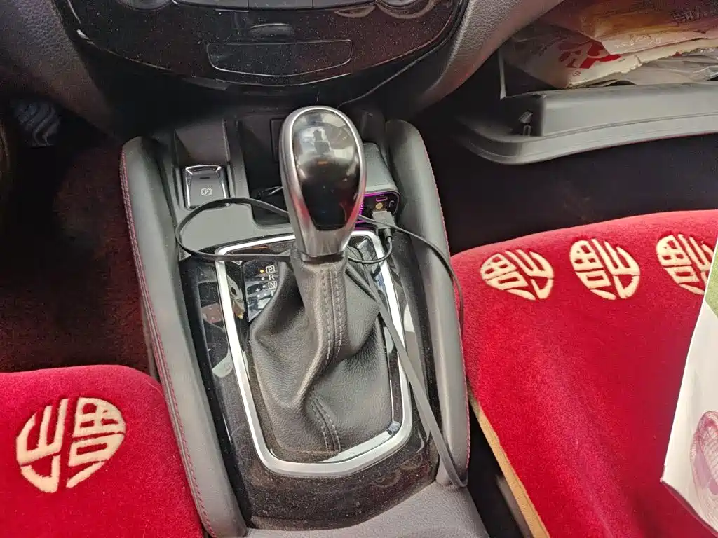 Nissan Qashqai — фото 10