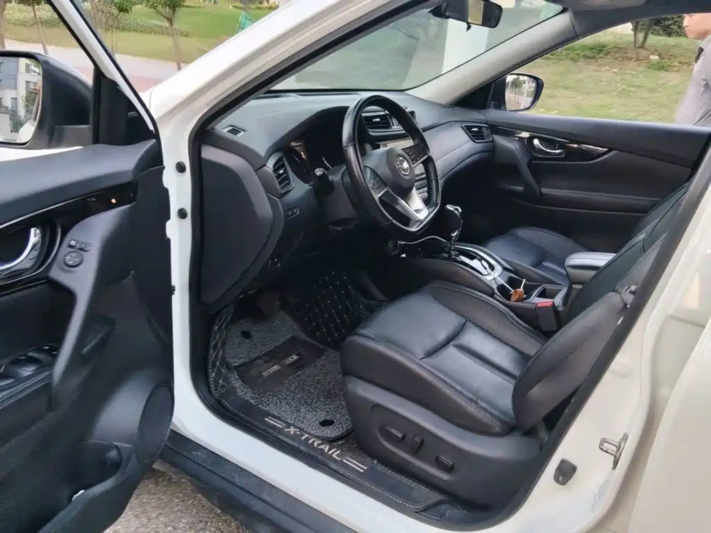 Nissan X-Trail — фото 14