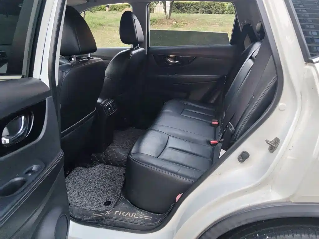 Nissan X-Trail — фото 15