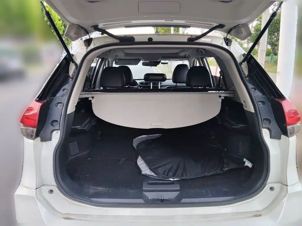 Nissan X-Trail — фото 10