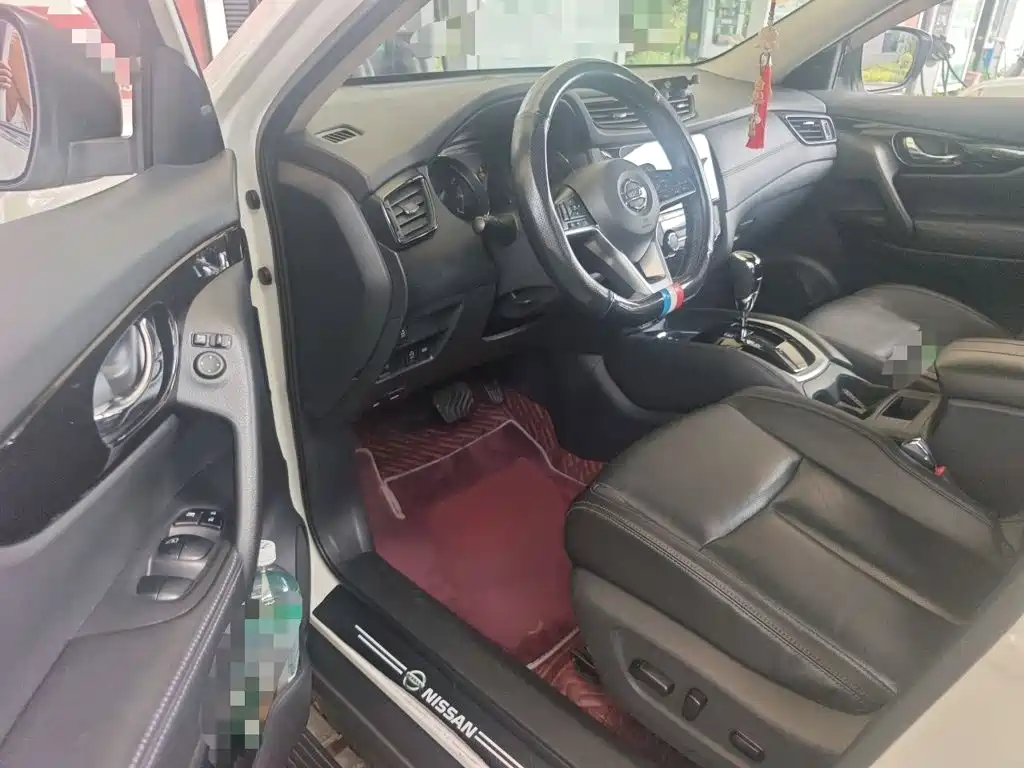 Nissan X-Trail — фото 14