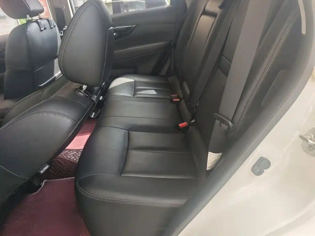 Nissan X-Trail — фото 15