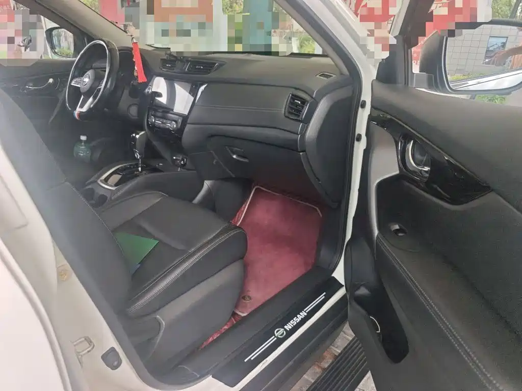 Nissan X-Trail — фото 18