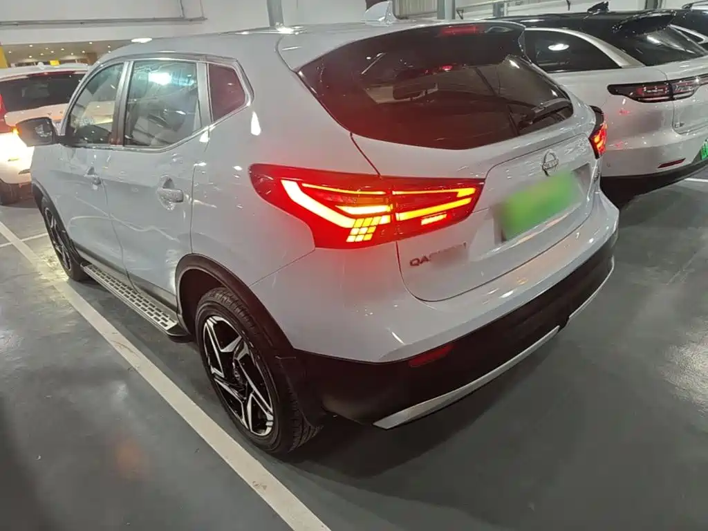 Nissan Qashqai — фото 5