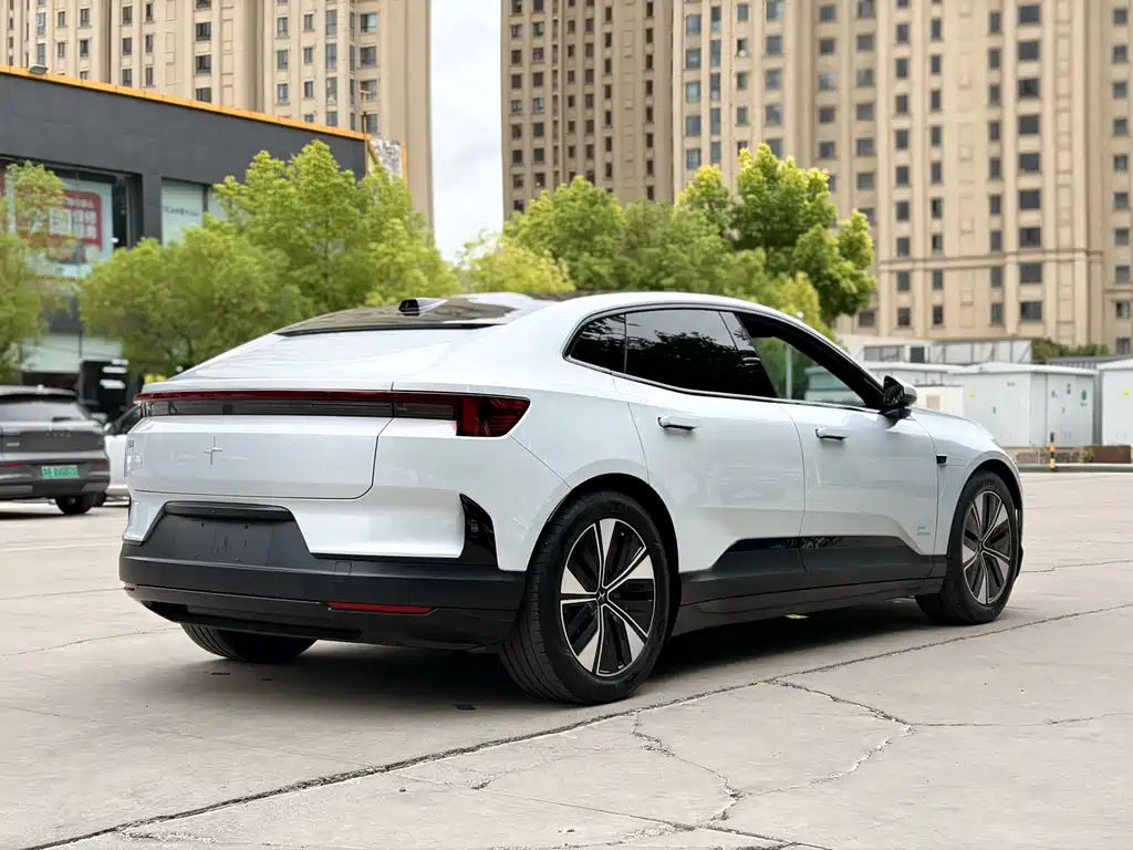 Polestar Polestar 4 — фото 7