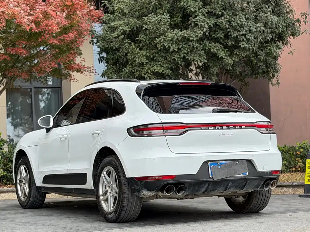 Porsche Macan — фото 10