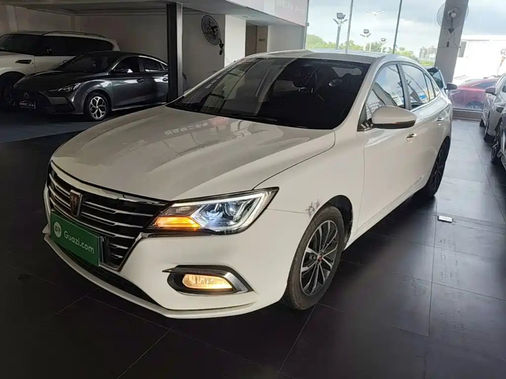 Roewe i5 — фото 2