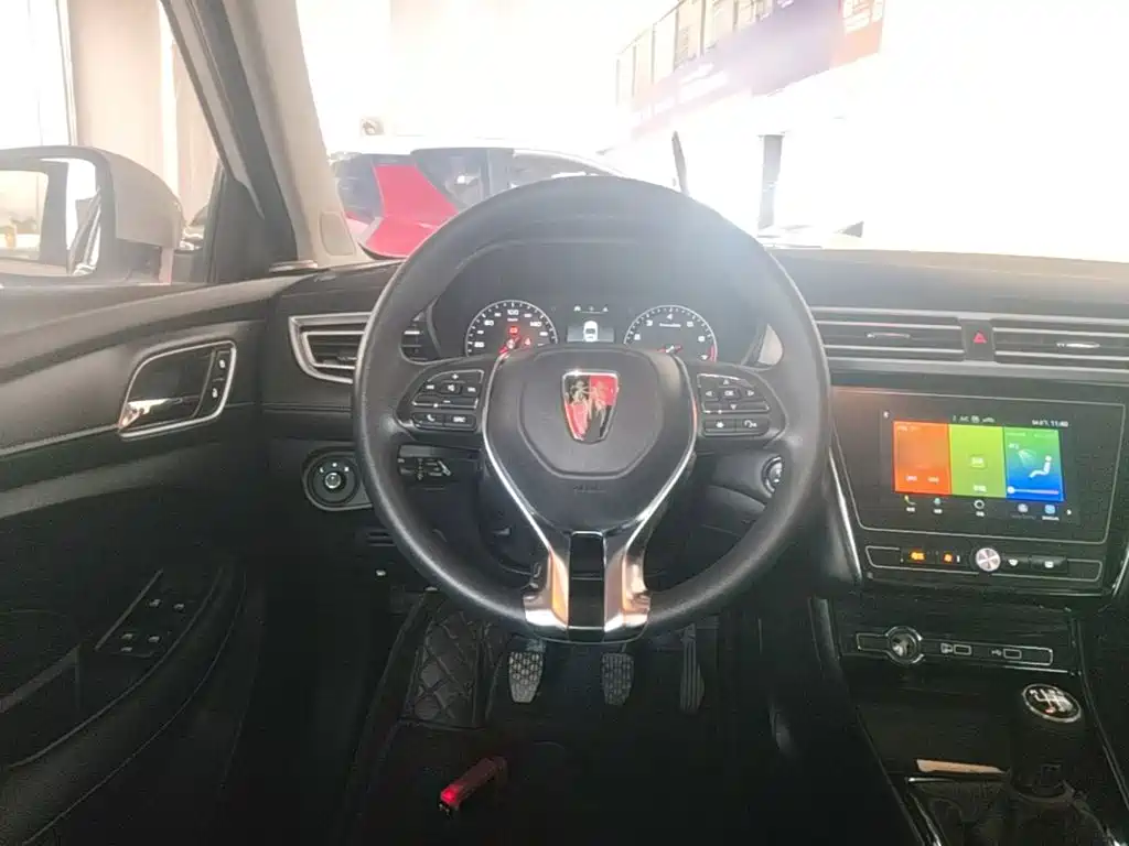 Roewe i5 — фото 11