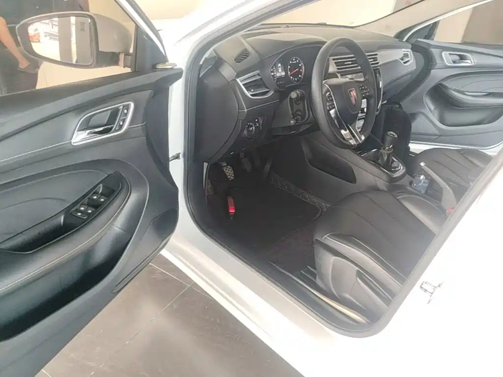 Roewe i5 — фото 16