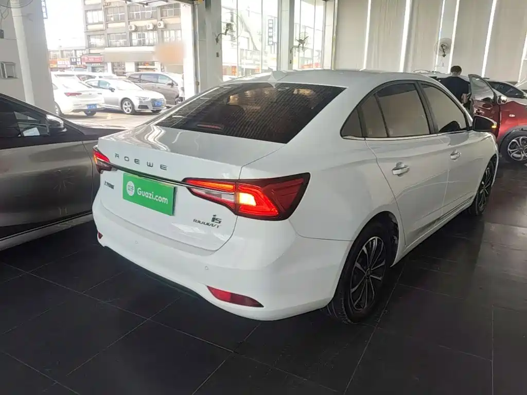 Roewe i5 — фото 7