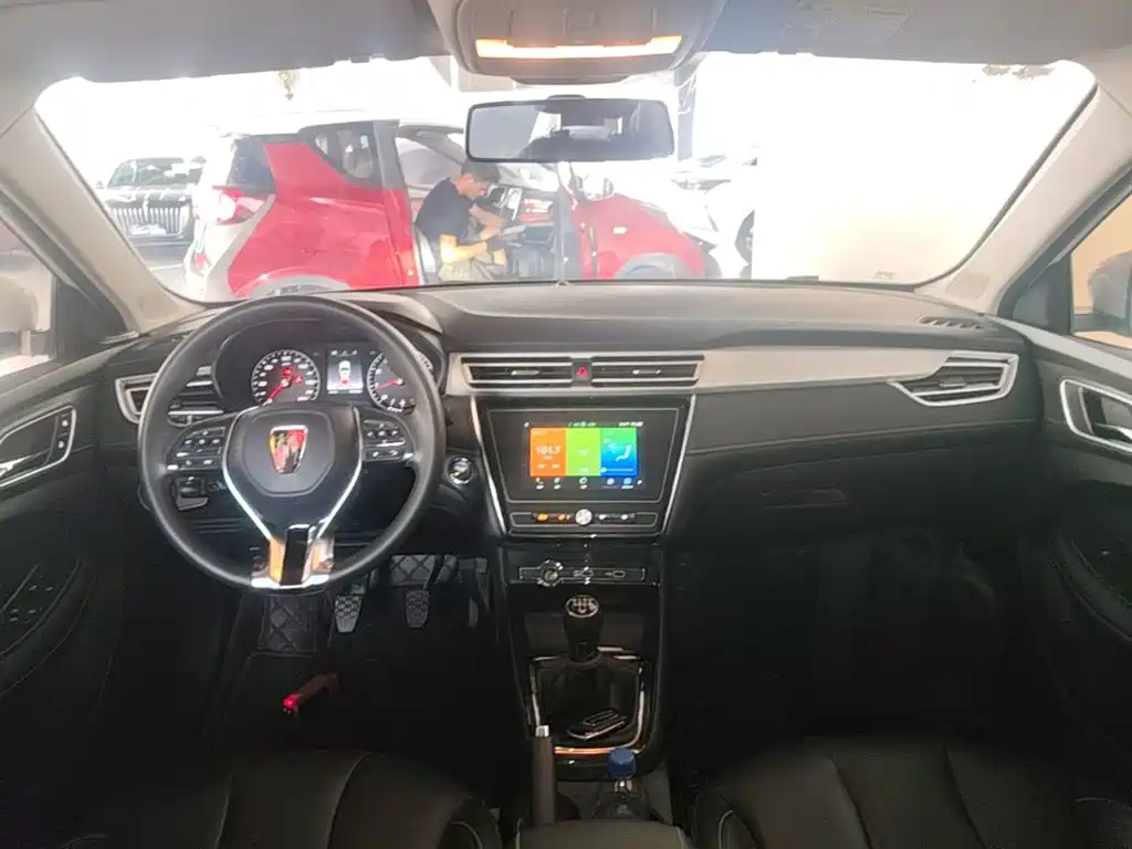Roewe i5 — фото 10