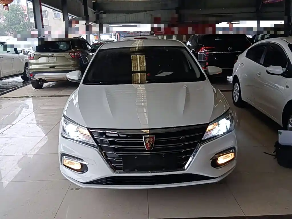 Roewe i5 — фото 3