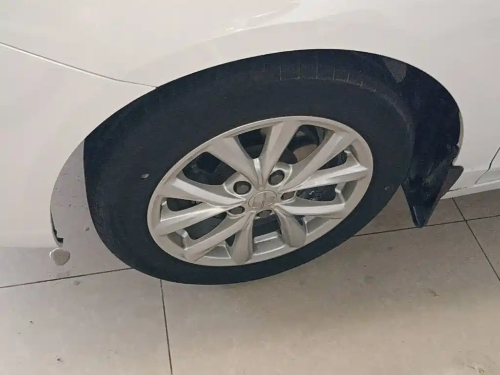 Roewe i5 — фото 23