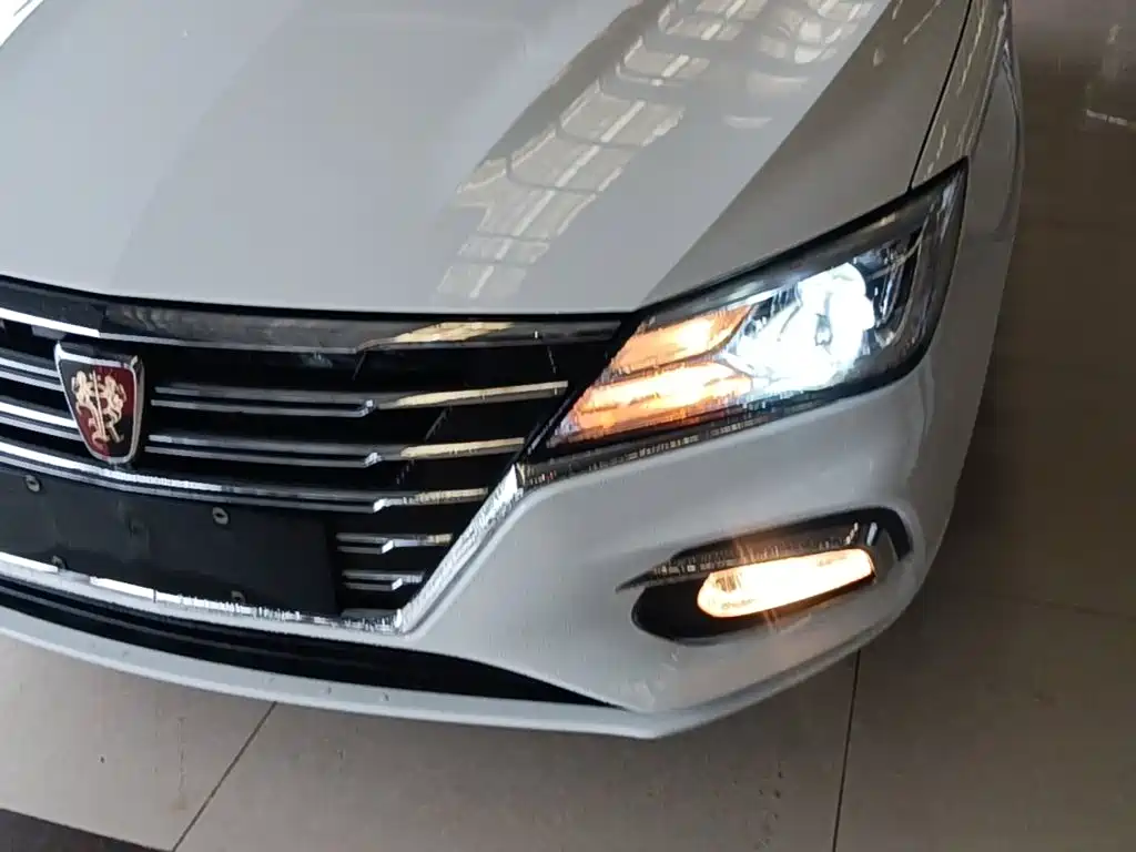 Roewe i5 — фото 24
