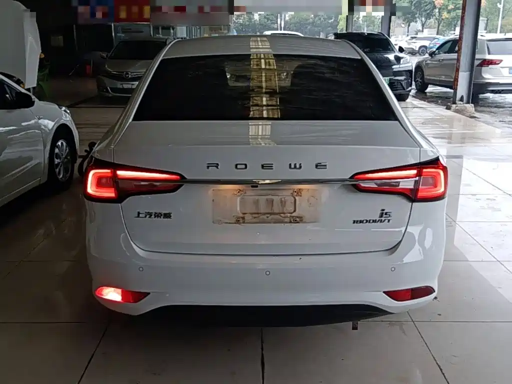 Roewe i5 — фото 6