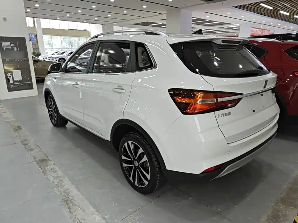 Roewe RX3 — фото 5