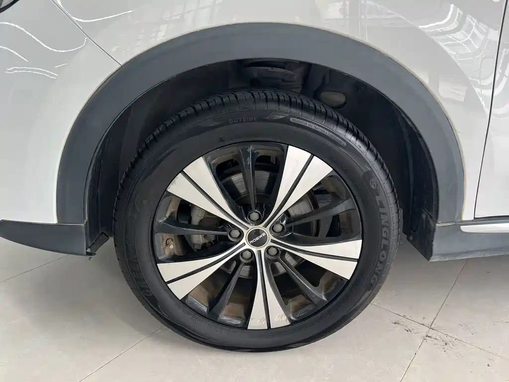 Roewe RX5 — фото 2