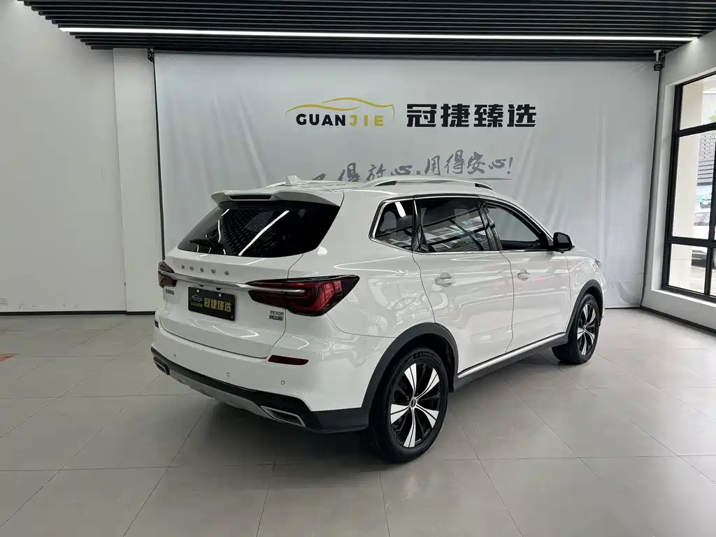 Roewe RX5 — фото 15