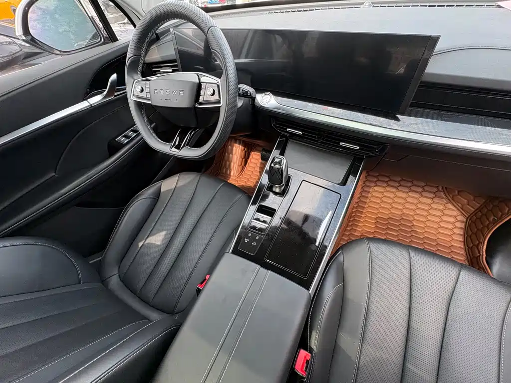 Roewe RX5 MAX — фото 14