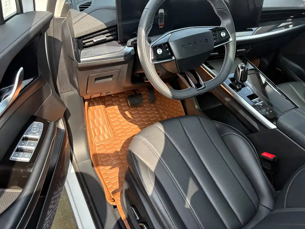 Roewe RX5 MAX — фото 4